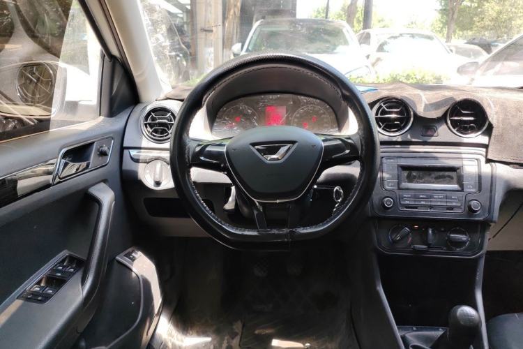 Used Jetta VA3 2021 1.5L Manual Entry-Level Version Steering Wheel