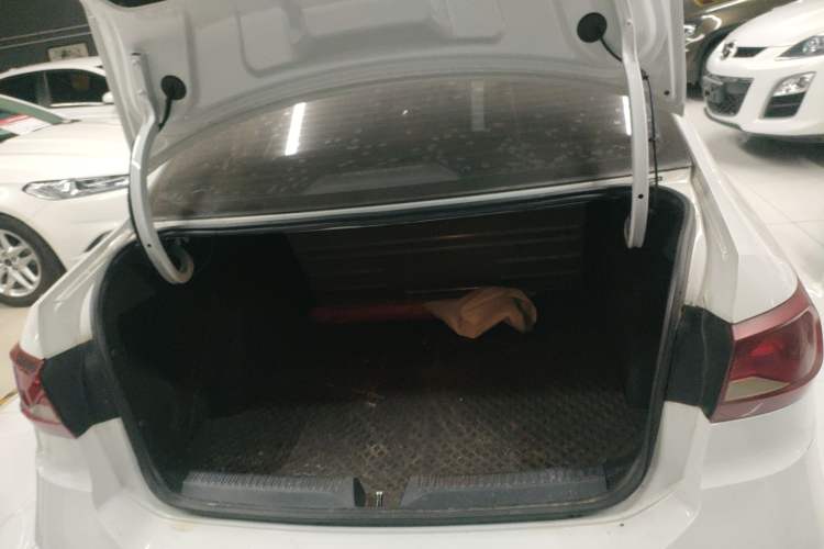 Used Jetta VA3 2021 1.5L Automatic "Upward Journey" Edition Trunk