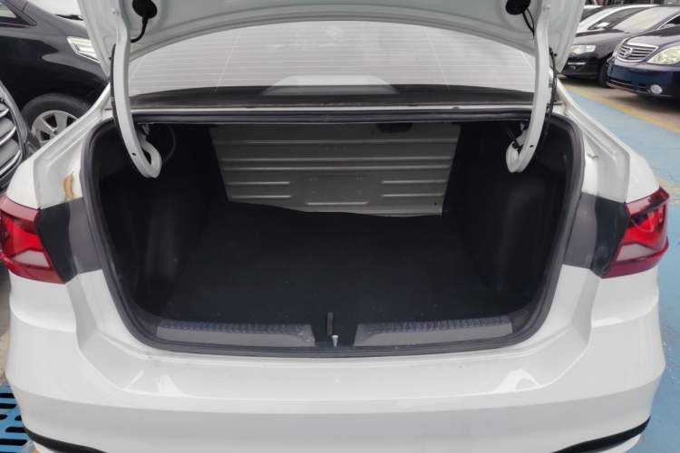 Used Jetta VA3 2021 1.5L Automatic "Upward Journey" Edition Trunk