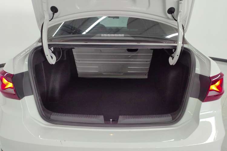 Used Jetta VA3 2021 1.5L Manual Entry-Level Version Trunk