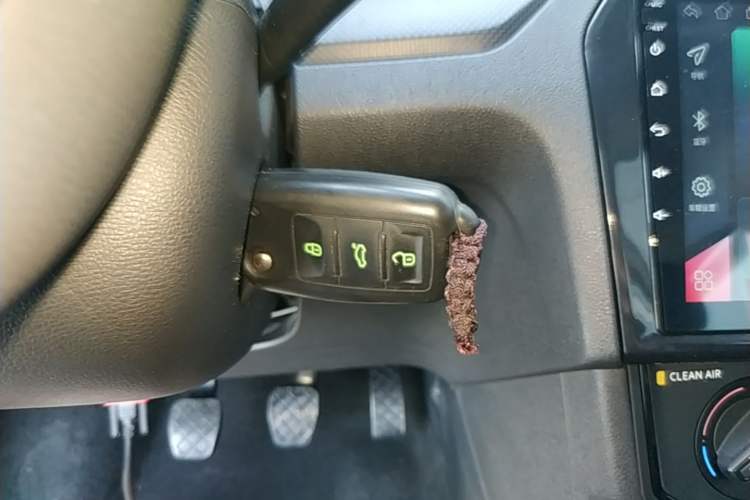 Used Jetta VA3 2021 1.5L Manual Entry-Level Version Vehicle Key