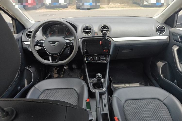 Used Jetta VA3 2021 1.5L Manual Enjoyment Edition Center Console