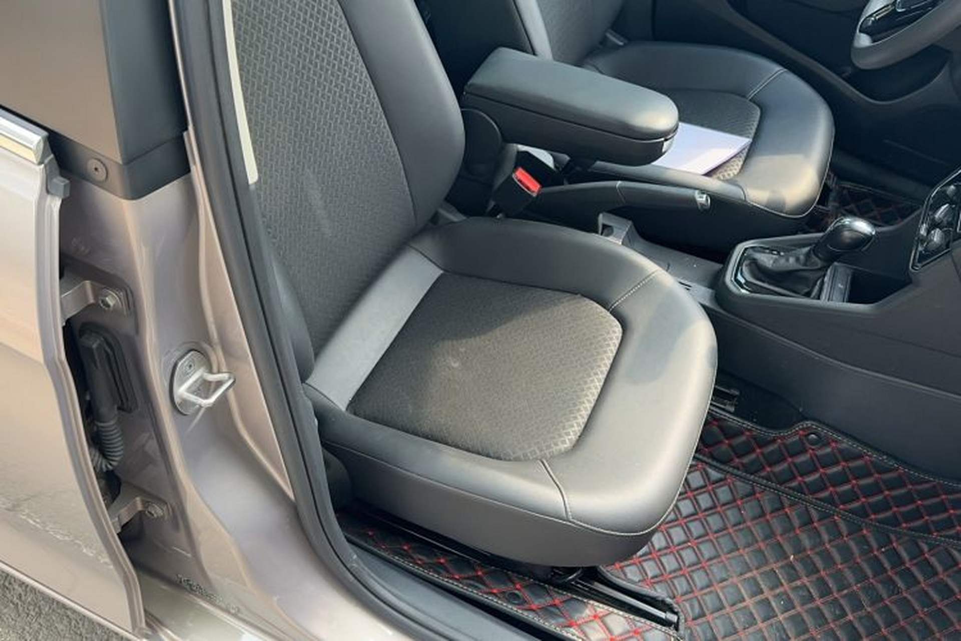 Used Jetta VA3 2021 1.5L Automatic Enjoyment Edition Right Front Seat
