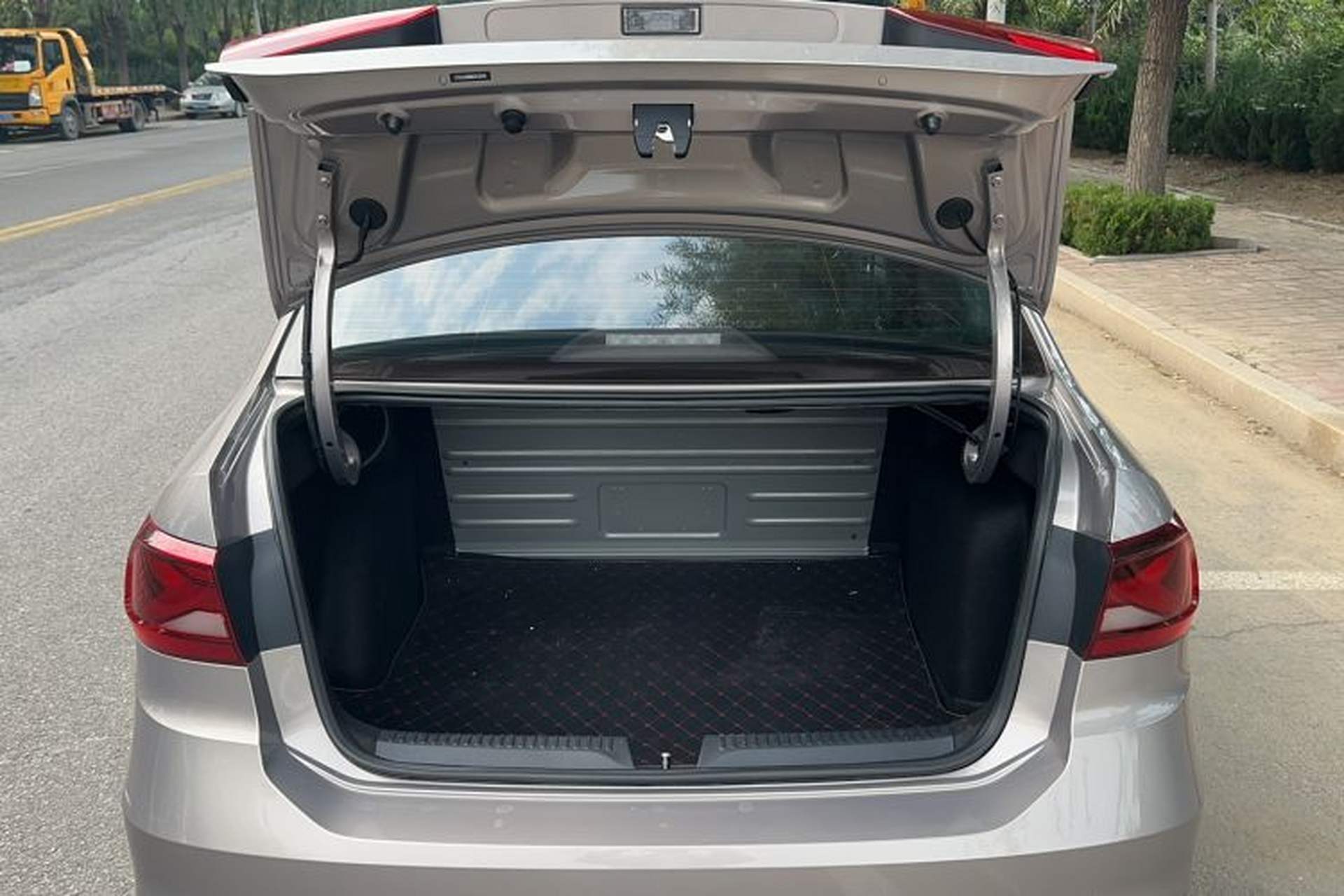 Used Jetta VA3 2021 1.5L Automatic Enjoyment Edition Trunk