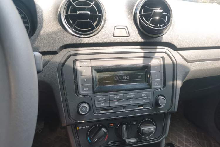 Used Jetta VA3 2024 1.5L Manual Entry-Level Version Audio And AC Panel