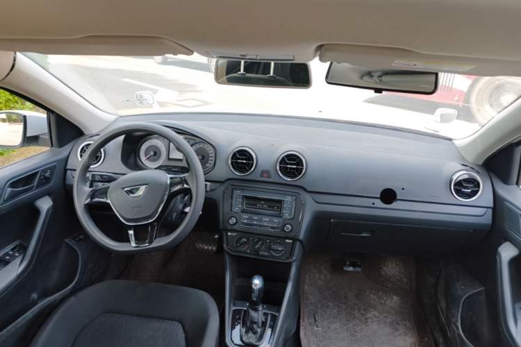 Used Jetta VA3 2024 1.5L Automatic Entry Version Center Console