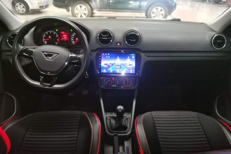 Used Jetta VA3 2024 1.5L Manual Entry-Level Version Center Console