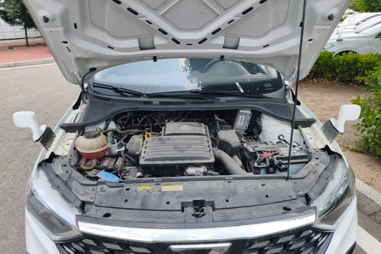 Used Jetta VA3 2024 1.5L Manual Entry-Level Version Engine Bay