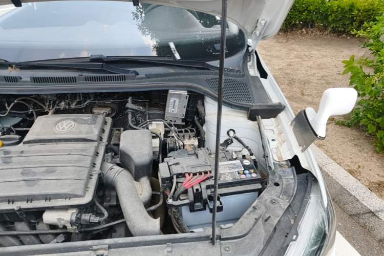 Used Jetta VA3 2024 1.5L Manual Entry-Level Version Engine Bay Left