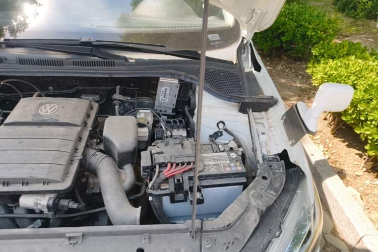 Used Jetta VA3 2024 1.5L Manual Entry-Level Version Engine Bay Left