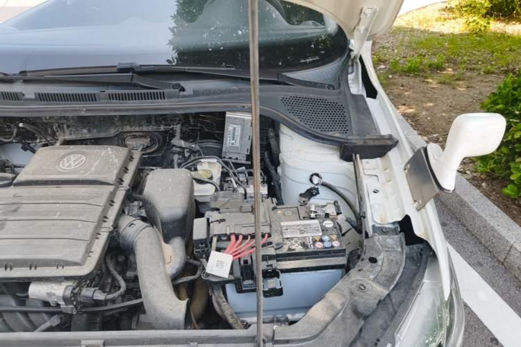 Used Jetta VA3 2024 1.5L Manual Entry-Level Version Engine Bay Left