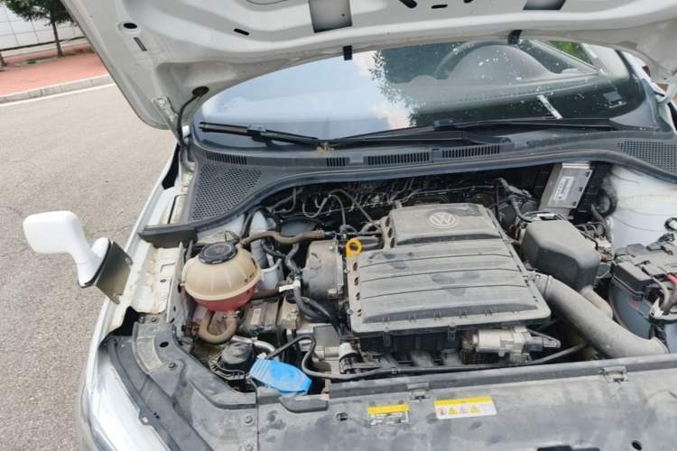 Used Jetta VA3 2024 1.5L Manual Entry-Level Version Engine Bay Right