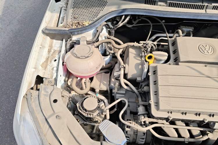 Used Jetta VA3 2024 1.5L Manual Entry-Level Version Engine Bay Right