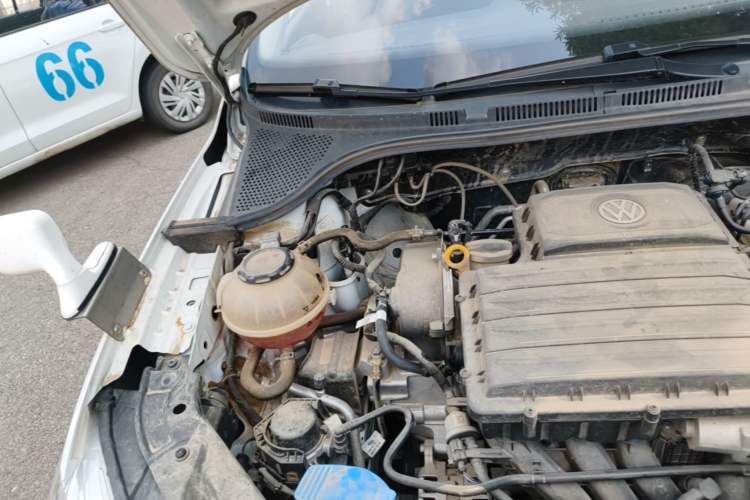 Used Jetta VA3 2024 1.5L Automatic Entry Version Engine Bay Right