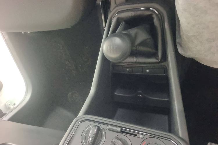 Used Jetta VA3 2024 1.5L Manual Entry-Level Version Gear Lever