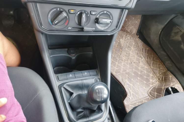 Used Jetta VA3 2024 1.5L Manual Entry-Level Version Gear Lever