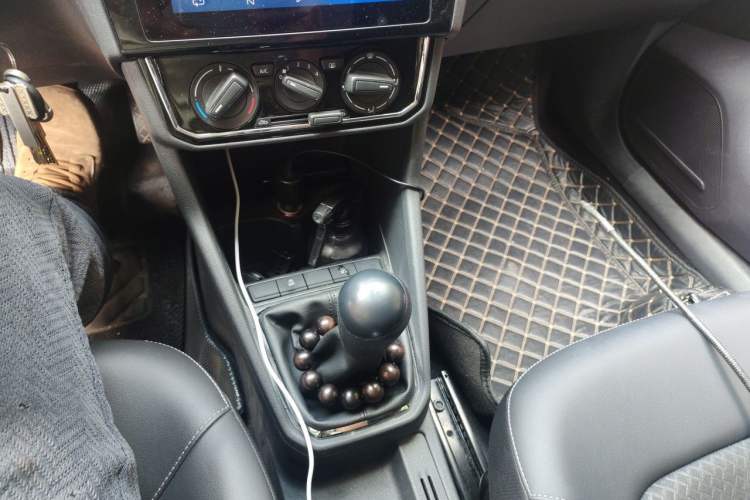Used Jetta VA3 2024 1.5L Manual Enjoyment Version Gear Lever