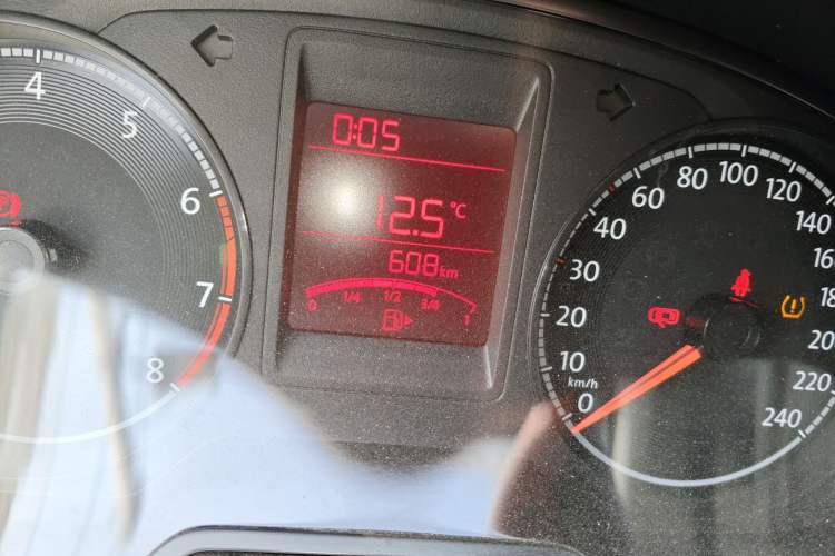 Used Jetta VA3 2024 1.5L Manual Entry-Level Version Odometer Close Up