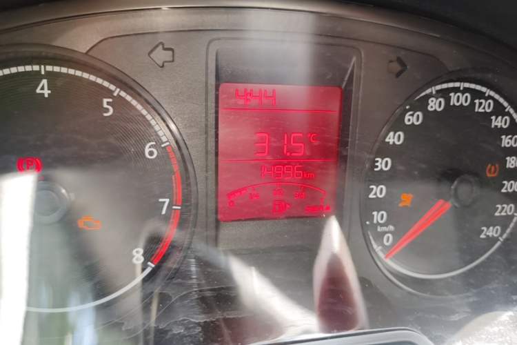 Used Jetta VA3 2024 1.5L Manual Entry-Level Version Odometer Close Up