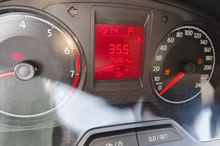 Used Jetta VA3 2024 1.5L Automatic Entry Version Odometer Close Up