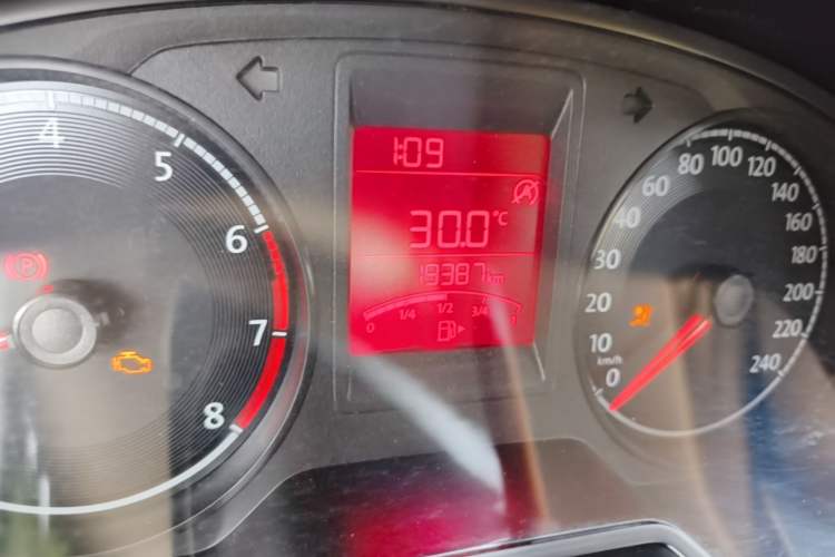 Used Jetta VA3 2024 1.5L Manual Entry-Level Version Odometer Close Up
