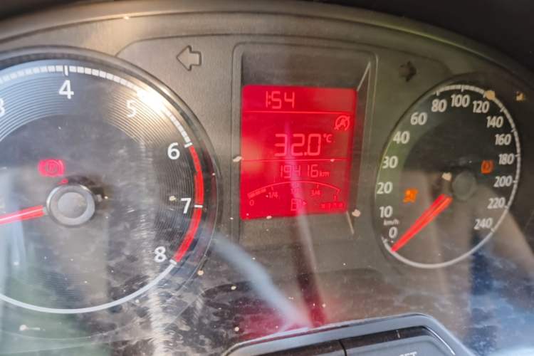 Used Jetta VA3 2024 1.5L Manual Entry-Level Version Odometer Close Up