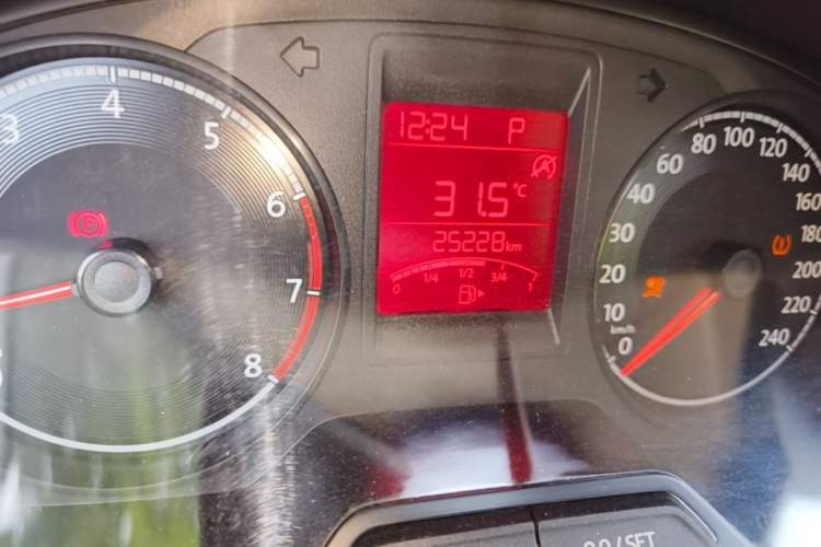 Used Jetta VA3 2024 1.5L Automatic Entry Version Odometer Close Up