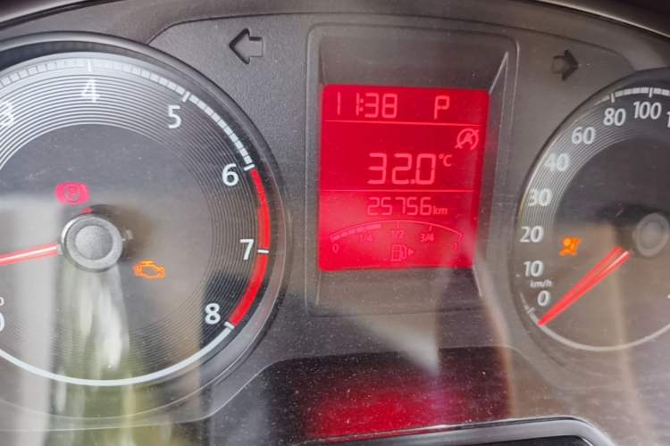 Used Jetta VA3 2024 1.5L Automatic Entry Version Odometer Close Up