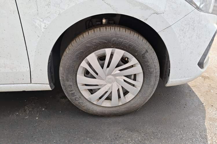 Used Jetta VA3 2024 1.5L Manual Entry-Level Version Right Front Wheel Hub