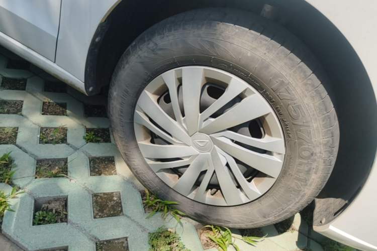 Used Jetta VA3 2024 1.5L Manual Entry-Level Version Right Front Wheel Hub