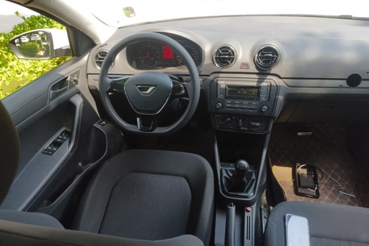 Used Jetta VA3 2024 1.5L Manual Entry-Level Version Steering Wheel