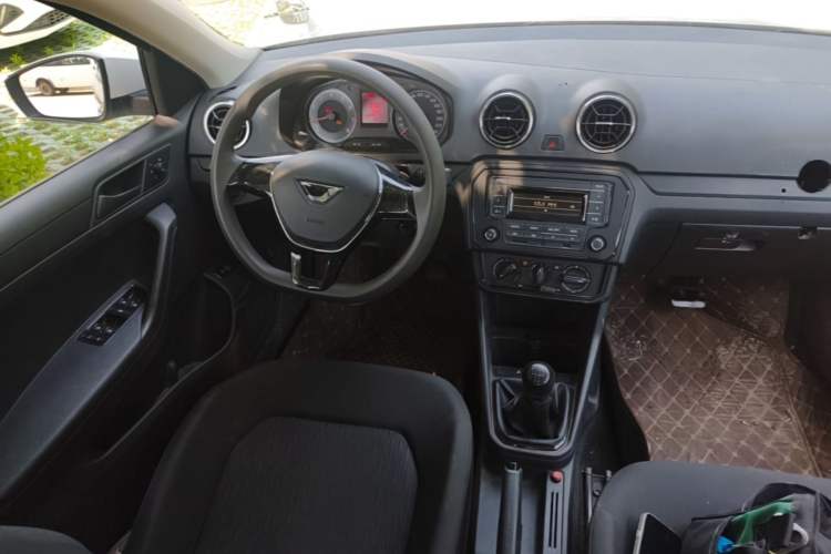 Used Jetta VA3 2024 1.5L Manual Entry-Level Version Steering Wheel