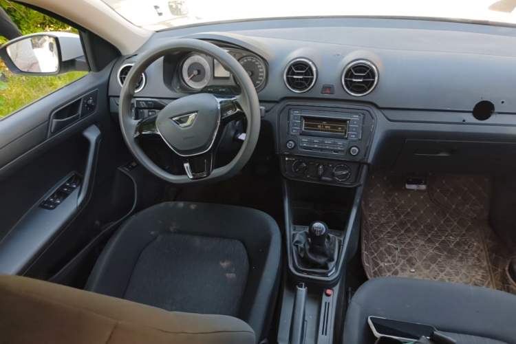 Used Jetta VA3 2024 1.5L Manual Entry-Level Version Steering Wheel