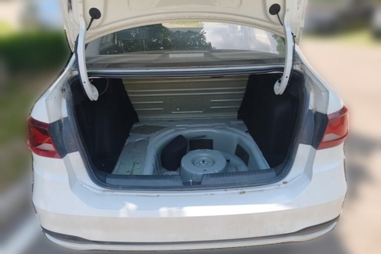 Used Jetta VA3 2024 1.5L Automatic Entry Version Trunk