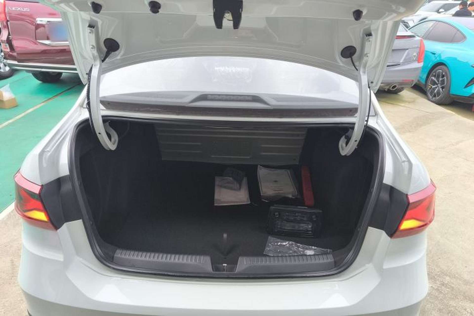 Used Jetta VA3 2024 1.5L Manual Entry-Level Version Trunk
