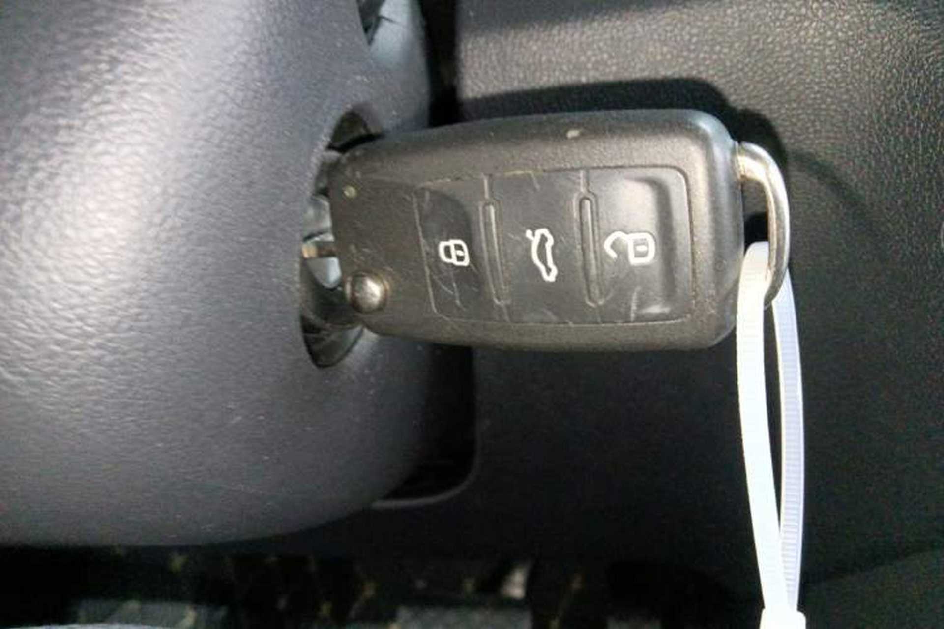 Used Jetta VA3 2024 1.5L Automatic Entry Version Vehicle Key