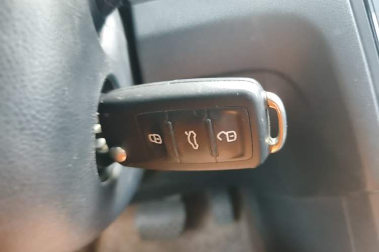 Used Jetta VA3 2024 1.5L Automatic Entry Version Vehicle Key