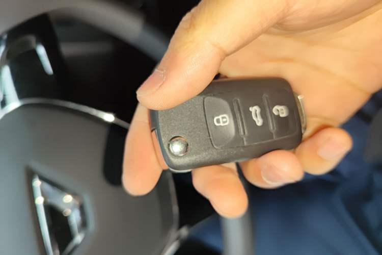Used Jetta VA3 2024 1.5L Manual Entry-Level Version Vehicle Key