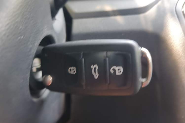 Used Jetta VA3 2024 1.5L Automatic Entry Version Vehicle Key