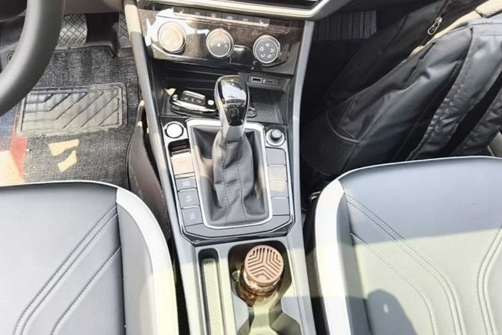 Used Jetta VA7 2025 1.4T First-Come First-Served Edition Gear Lever