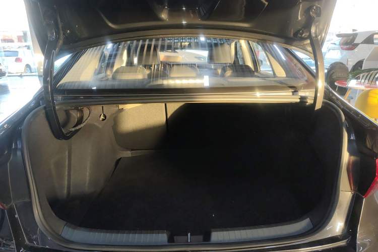 Used Jetta VA7 2025 1.4T First-Come First-Served Edition Trunk
