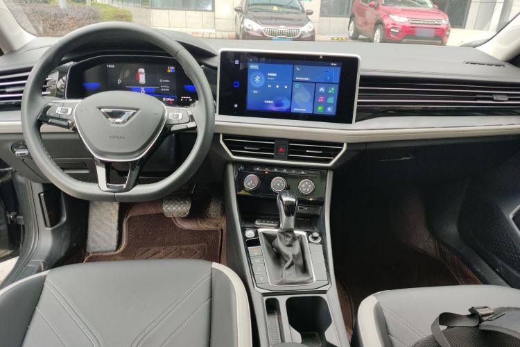 Used Jetta VA7 2025 1.4T First-Come First-Served Edition Center Console