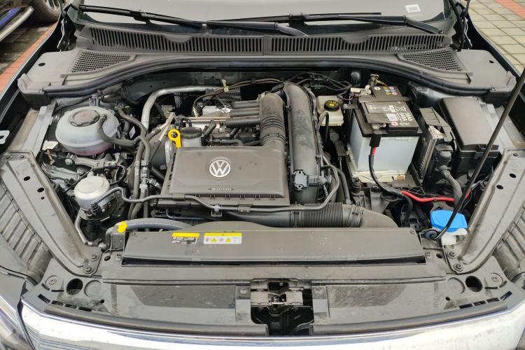 Used Jetta VA7 2025 1.4T First-Come First-Served Edition Engine Bay
