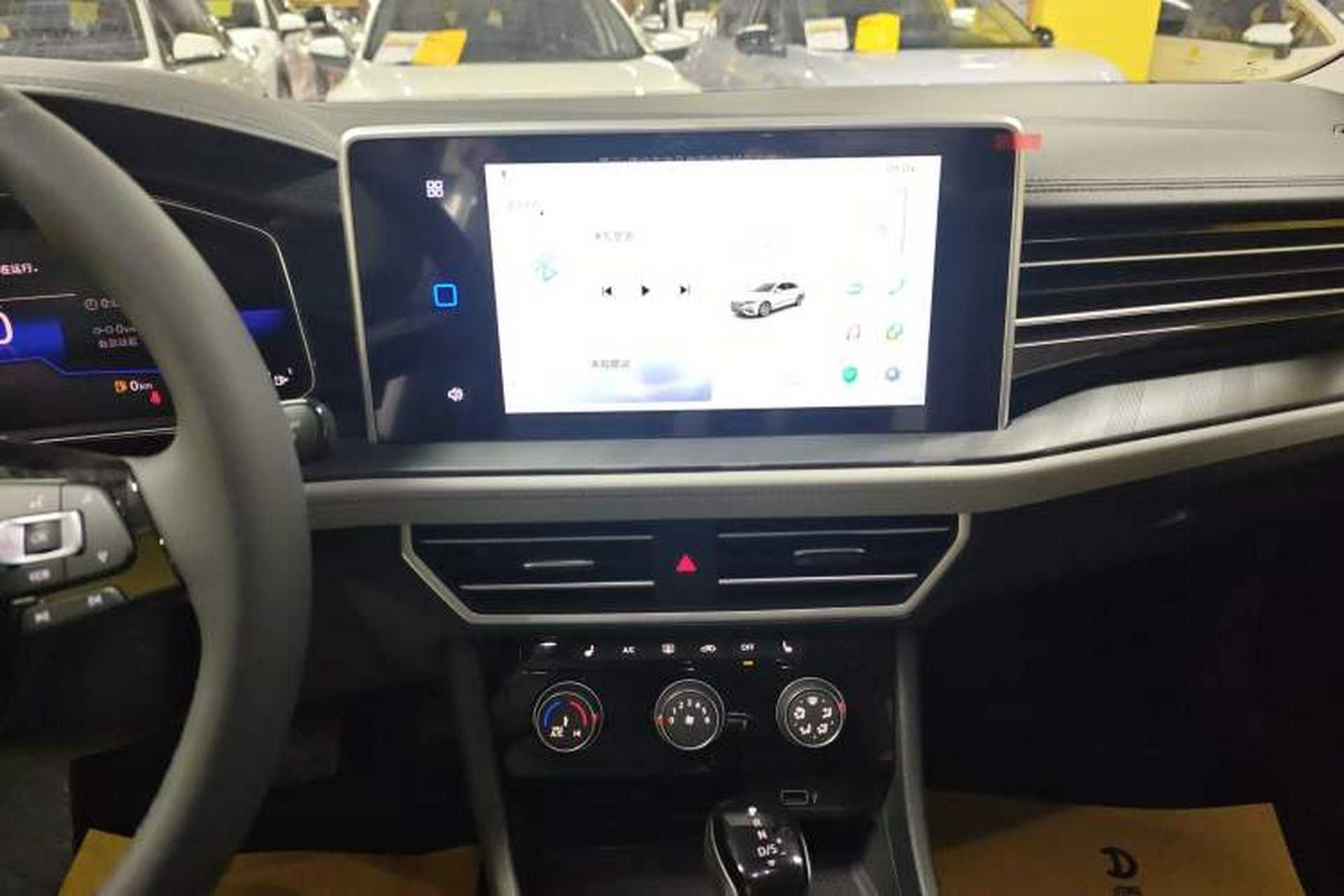 Used Jetta VA7 2025 1.4T First-Come First-Served Edition Audio And AC Panel