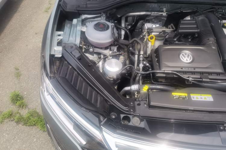 Used Jetta VA7 2025 1.4T First-Come First-Served Edition Engine Bay Right
