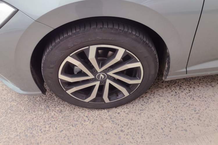 Used Jetta VA7 2025 1.4T First-Come First-Served Edition Left Front Wheel Hub