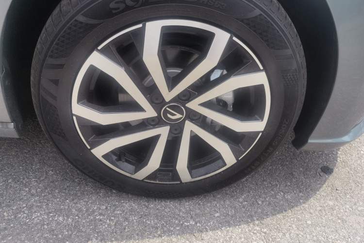 Used Jetta VA7 2025 1.4T First-Come First-Served Edition Right Front Wheel Hub