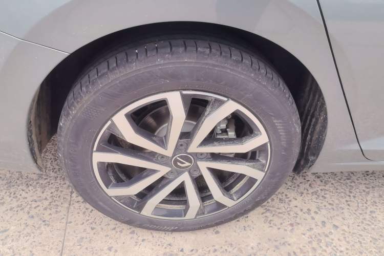 Used Jetta VA7 2025 1.4T First-Come First-Served Edition Right Rear Wheel Hub