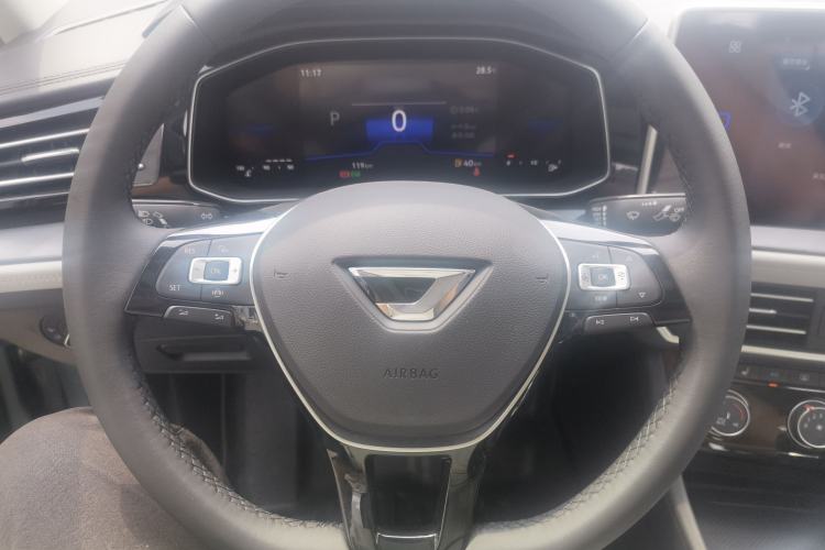 Used Jetta VA7 2025 1.4T First-Come First-Served Edition Steering Wheel
