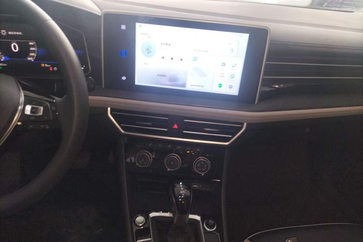 Used Jetta VA7 2025 1.4T First-Come First-Served Edition Audio And AC Panel